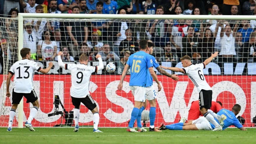 Ghi 5 bàn "dễ như đá tập", Đức đại thắng Italia ở Nations League