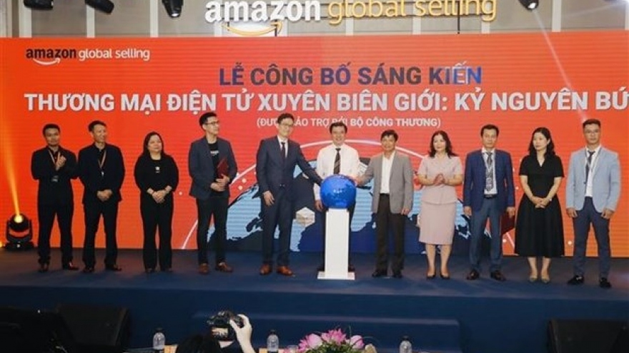 Amazon initiative helps boost cross-border e-commerce in Vietnam