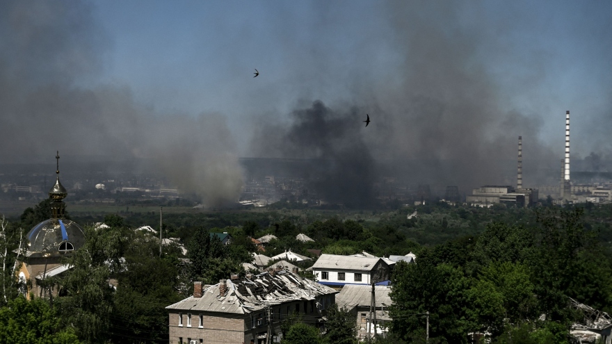Giao tranh ác liệt ở Severodonetsk, Ukraine hiện kiểm soát 1/3 thành phố
