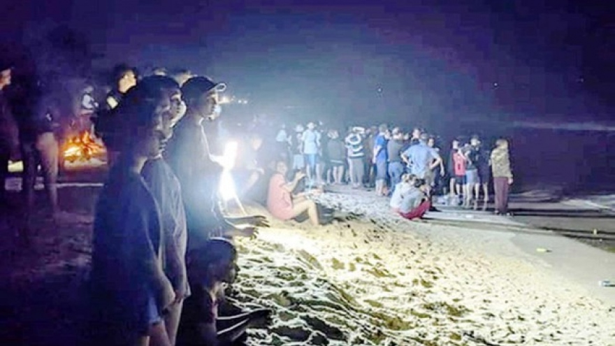 Tặng bằng khen 2 người đã cứu 6 học sinh đuối nước ở Thừa Thiên Huế