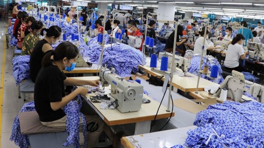 Nearly US$2 billion spent on unemployment insurance in 2 years