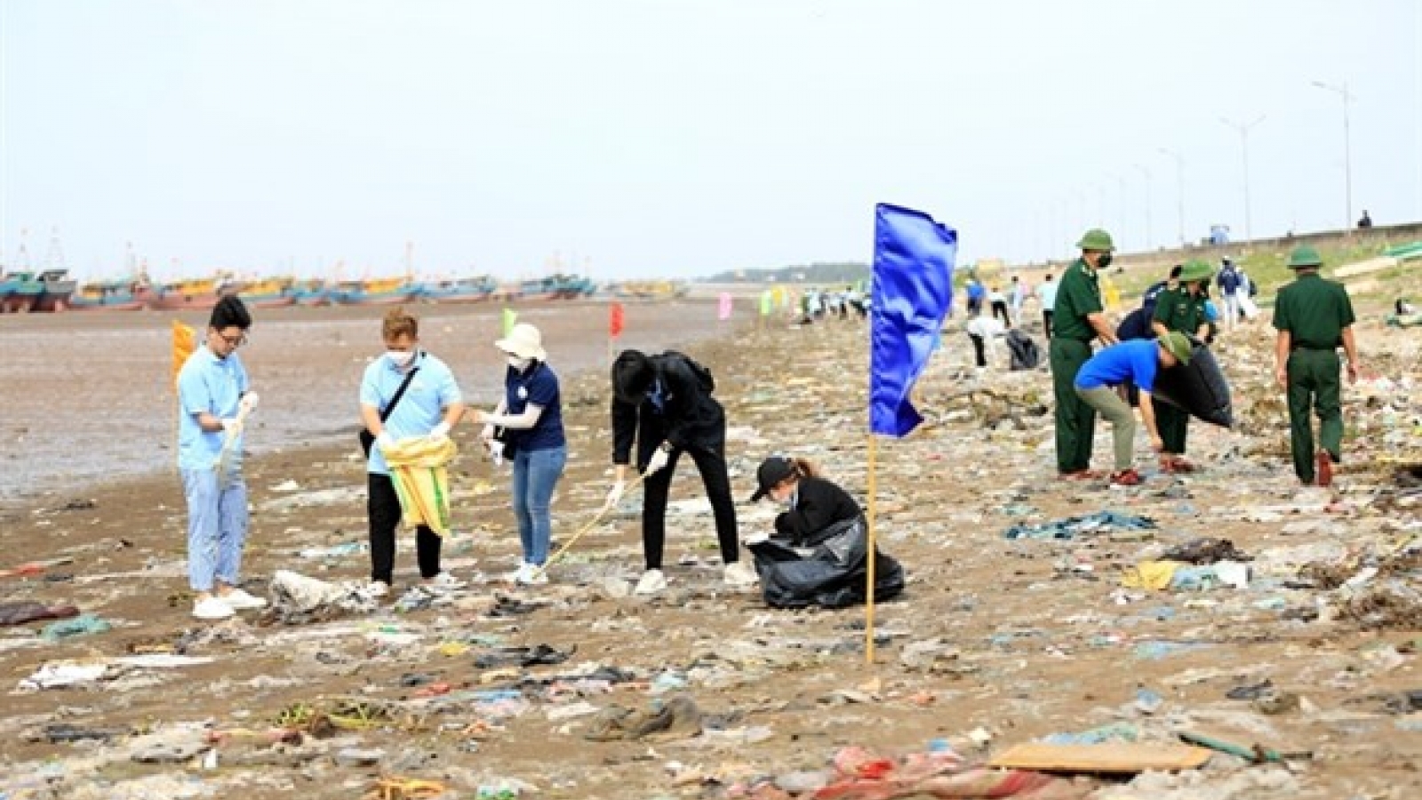 More effort needed on plastic ocean waste: experts