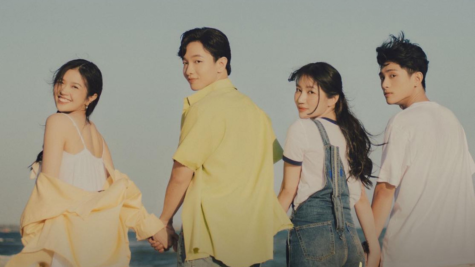 Hoàng Dũng, Suni Hạ Linh, Orange, GREY D kết hợp trong "Hương mùa hè"