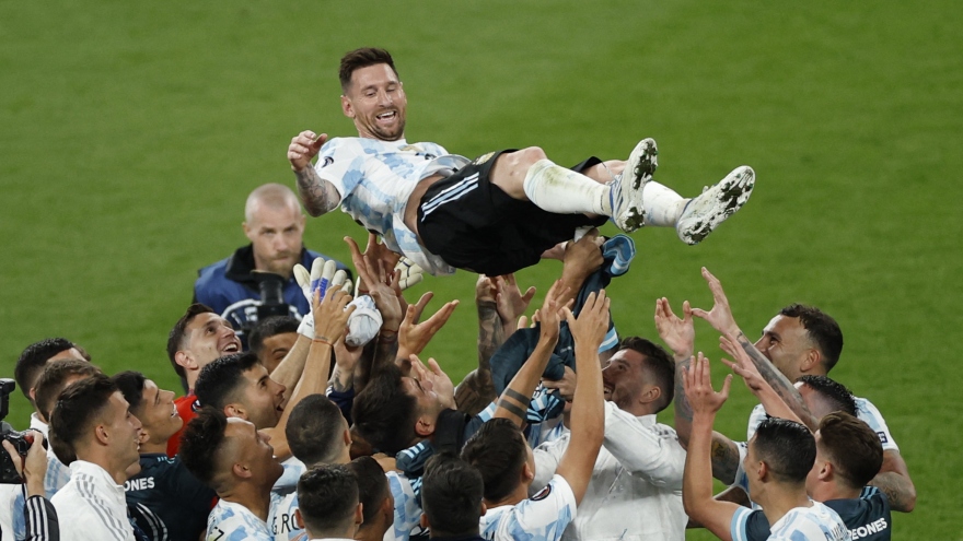 Argentina thắng đậm Italia, Messi có thêm danh hiệu cùng ĐTQG