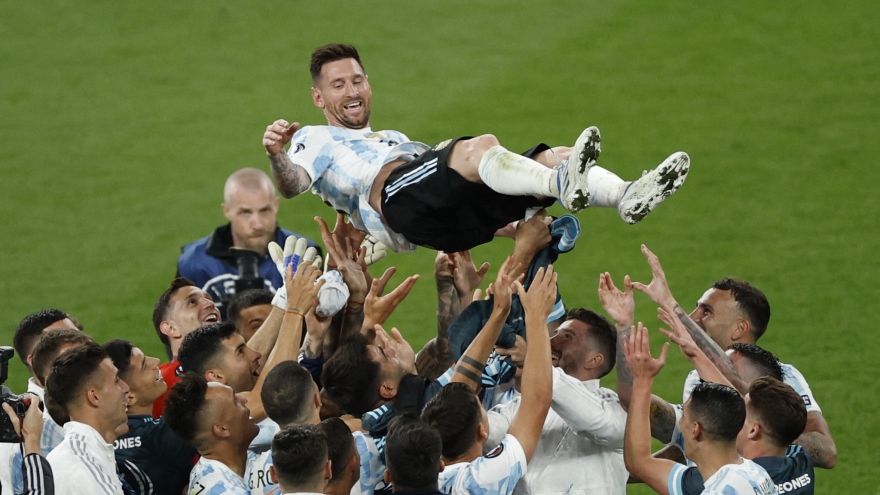 Argentina thắng đậm Italia, Messi có thêm danh hiệu cùng ĐTQG 