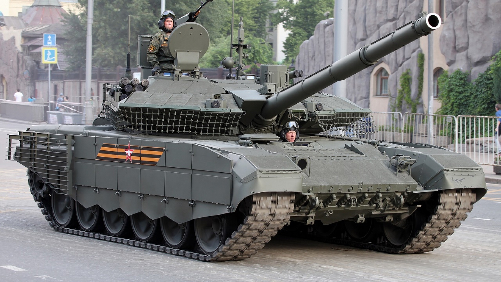 Khả năng sống sót của xe tăng T-90M trước tên lửa Javelin ở Ukraine