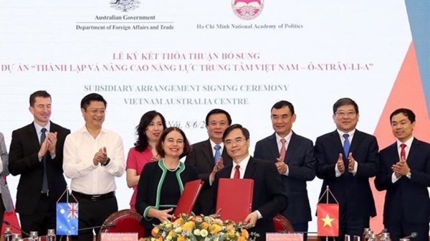 Cooperation agreement inked on establishment of Vietnam – Australia centre