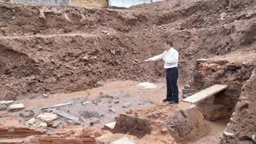 New vestiges found during excavation at Thang Long Imperial Citadel