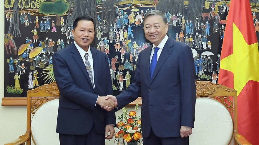 Bộ trưởng Tô Lâm tiếp Thứ trưởng Bộ Công an Lào