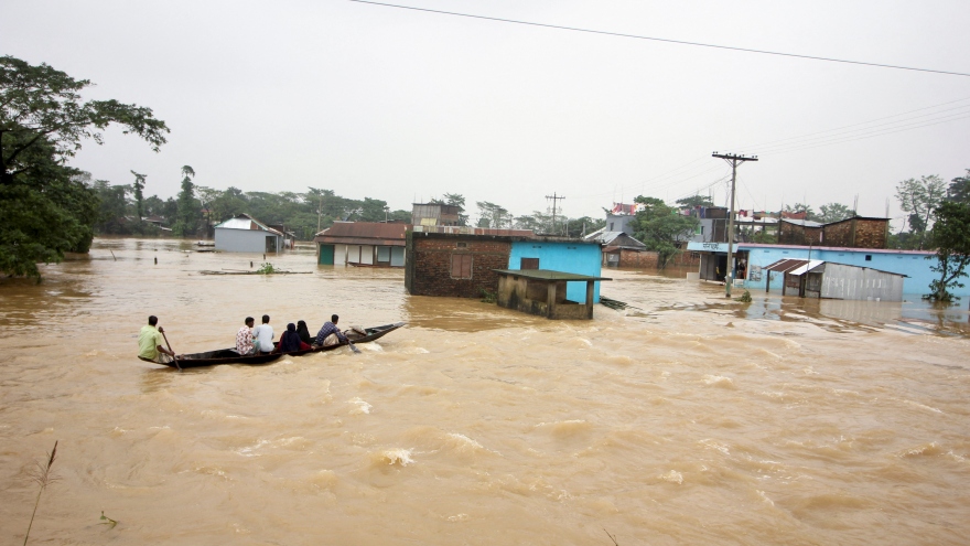 Mưa lũ gây thiệt hại nặng nề nhất trong 122 năm ở Bangladesh, hơn 100 người chết