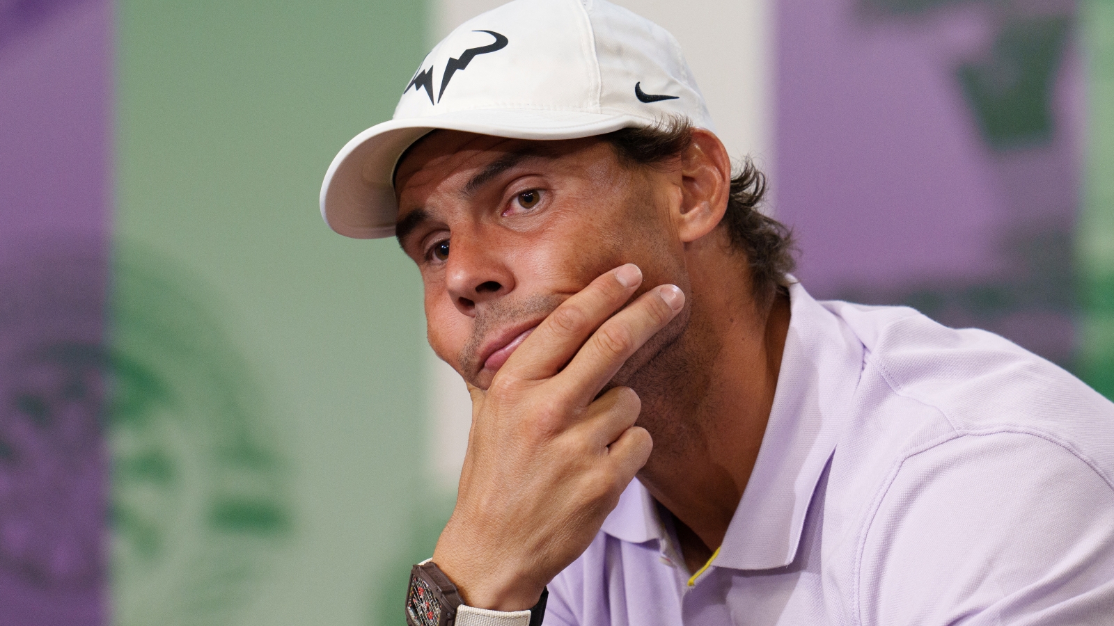 Nadal rút lui khỏi bán kết Wimbledon vì chấn thương 