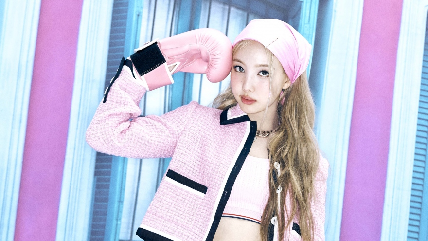 Nayeon (TWICE) xinh đẹp rạng ngời trên tạp chí thời trang danh tiếng