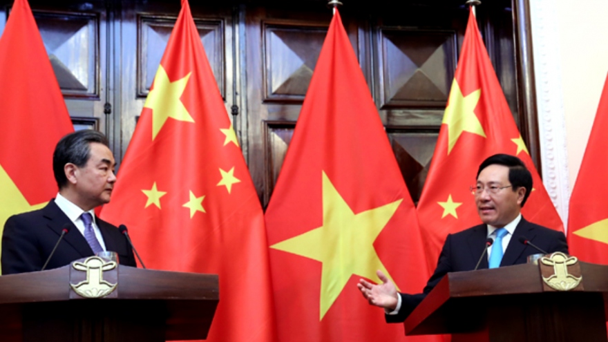 Vietnam and China forge close relations on high political trust