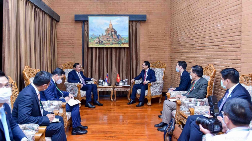 Vietnam, Cambodia vow to foster all-round cooperation