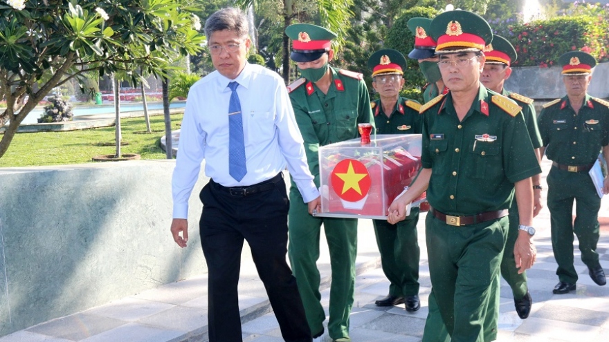 An táng 2 hài cốt liệt sĩ vừa được tìm thấy ở Bình Thuận