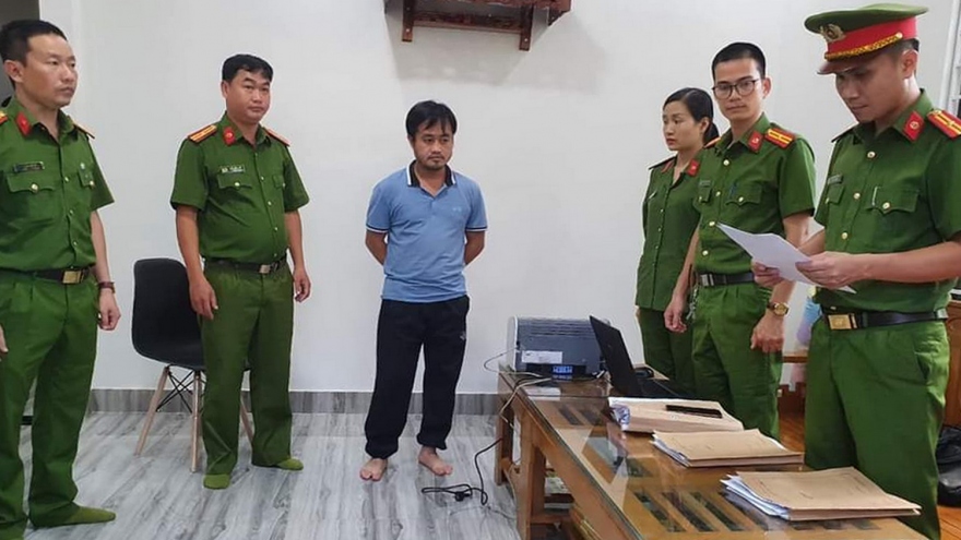 Khởi tố 2 nhân viên CDC Quảng Trị liên quan kit xét nghiệm Việt Á