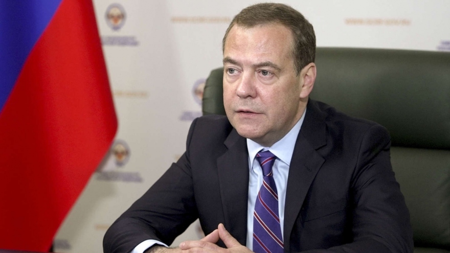 Medvedev: Nga đối mặt cuộc chiến tổng hợp, phá hoại ngầm và ám sát chính trị