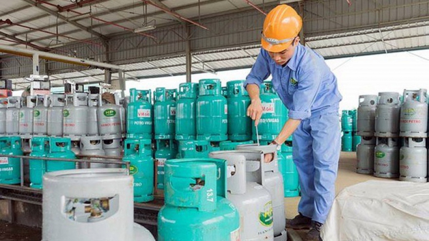 Giá gas tiếp tục “giảm nhiệt” trong mùa nắng nóng