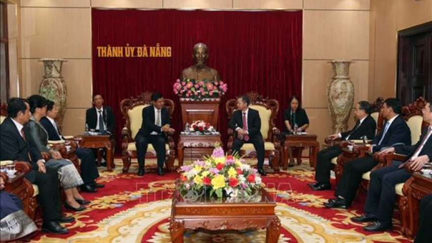 Vietnam, Lao courts strengthen collaboration