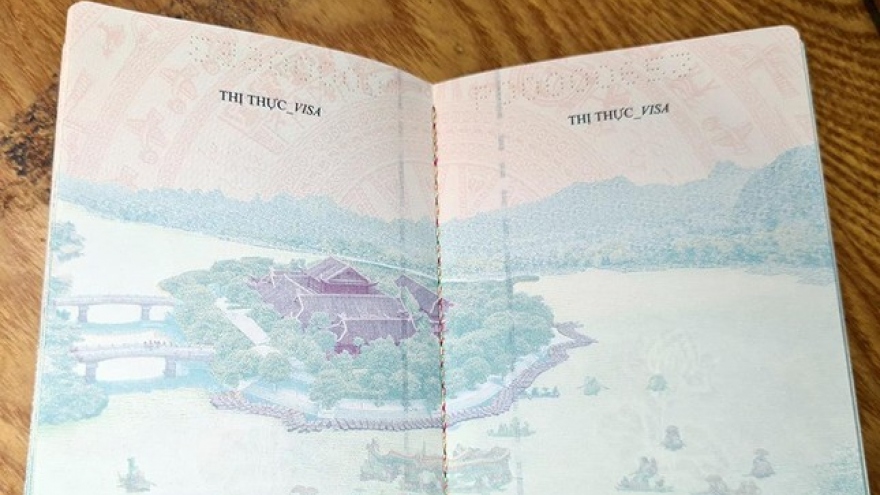 Popular Vietnamese destinations appear on new passport 