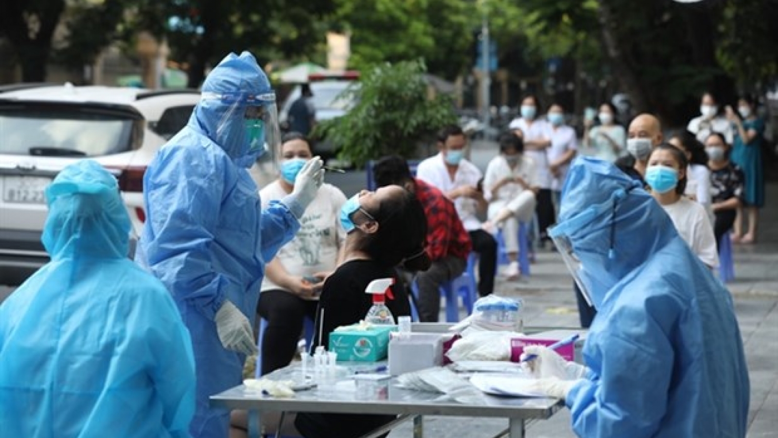 Low income, high pressure blamed for public health workers quitting jobs