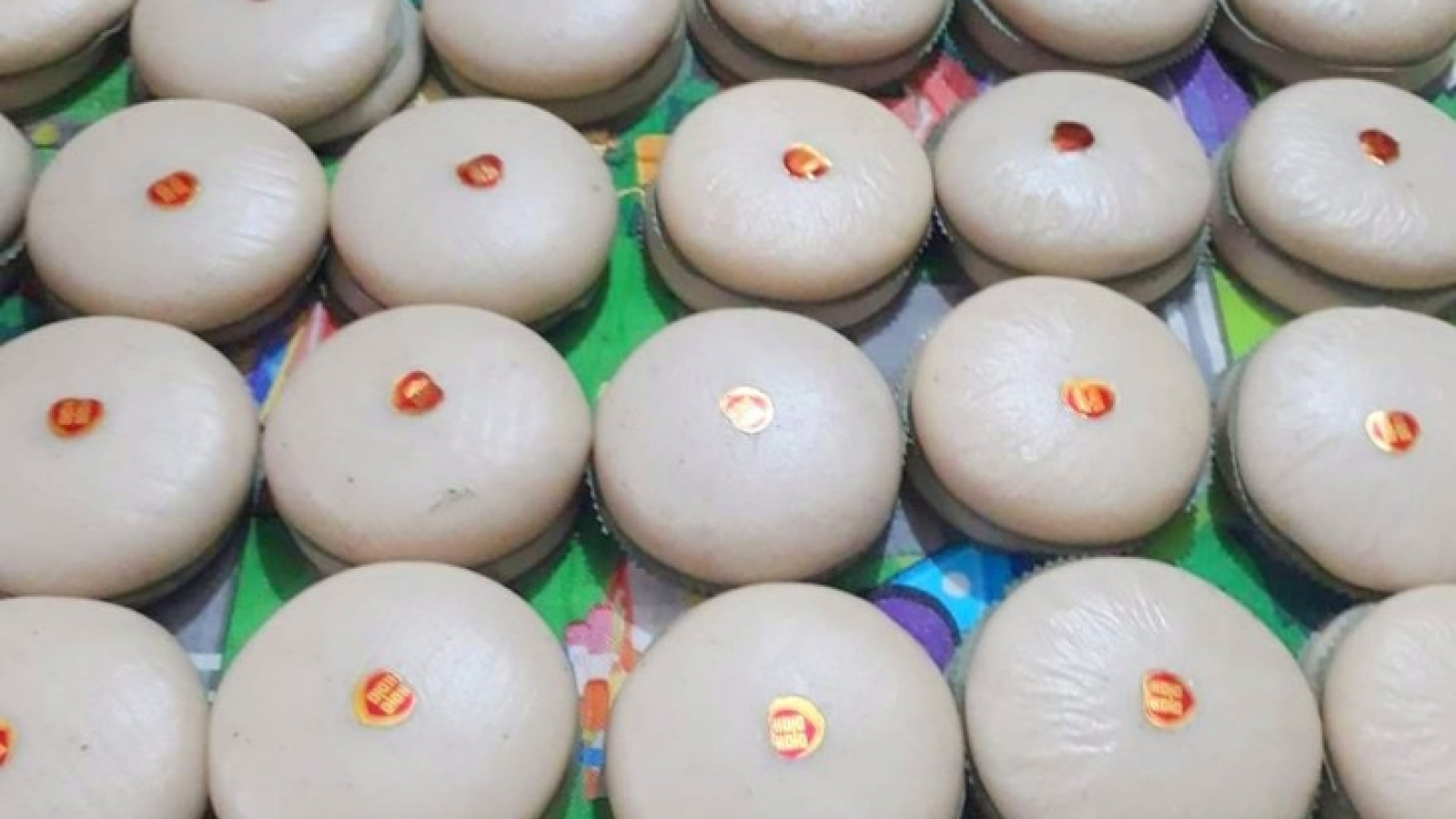 Giay cake – a unique wedding offering of the Tay