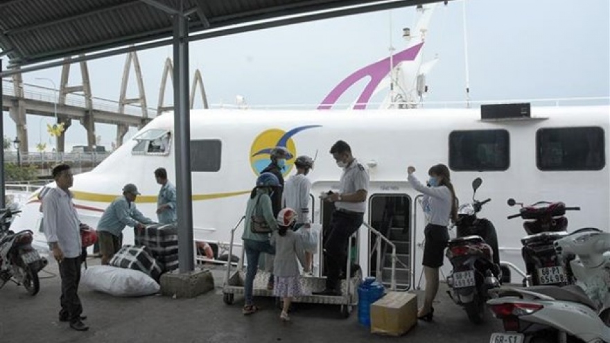 Stranded tourists on famous island safely back to mainland