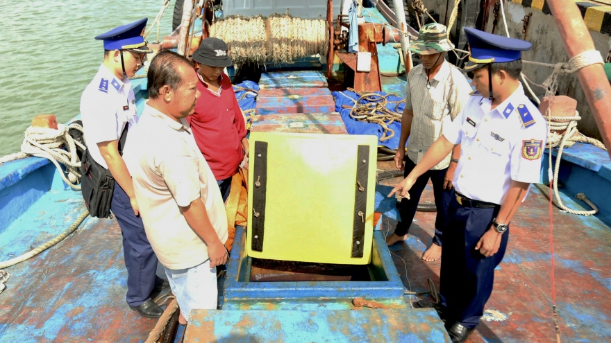 Phát hiện tàu cá Tiền Giang chở 90.000 lít dầu DO không rõ nguồn gốc 