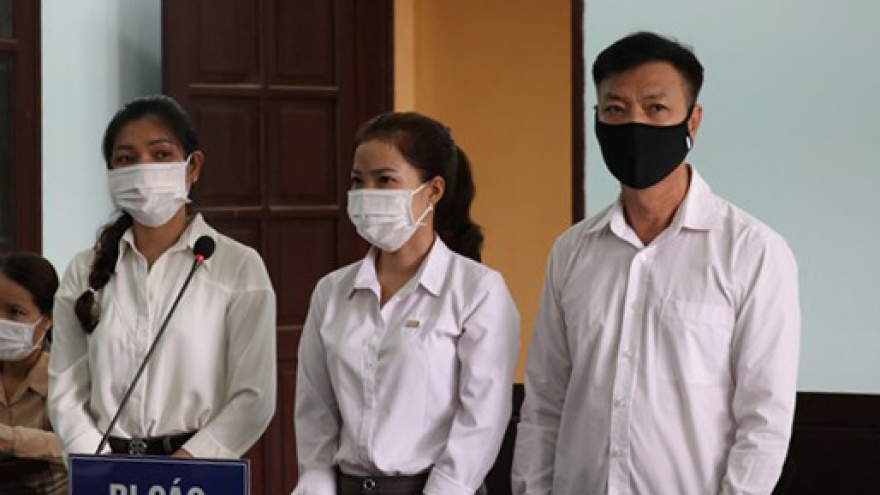 Bình Phước: Phạt tù GĐ trung tâm dạy nghề lập khống 60 hợp đồng