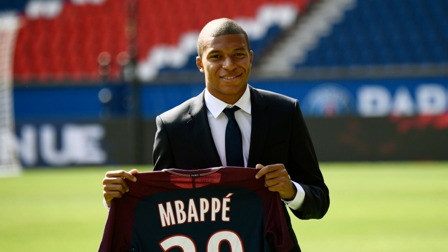 Ngày này năm xưa: PSG nổ "bom tấn'' Mbappe