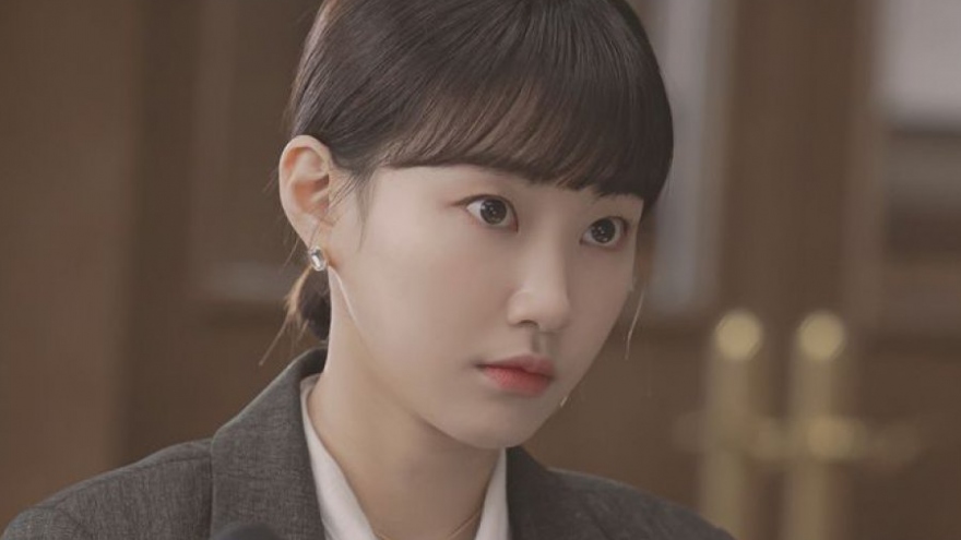 "Nắng xuân Choi Soo Yeon" trong phim "Nữ luật sư kỳ lạ Woo Young Woo" là ai?