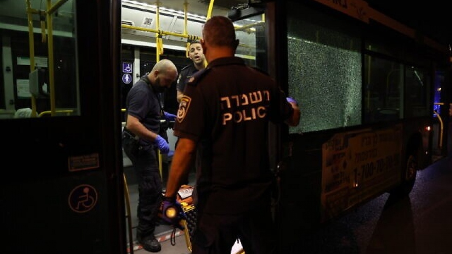 Cảnh sát Israel bắt giữ đối tượng thực hiện vụ xả súng ở Jerusalem