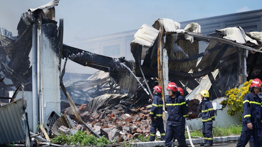 Hiện trường vụ cháy nhà xưởng tại khu công nghiệp Quang Minh