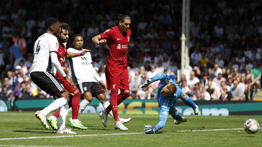 Bom tấn Nunez rực sáng, Liverpool hòa hú vía trên sân tân binh Ngoại hạng Anh