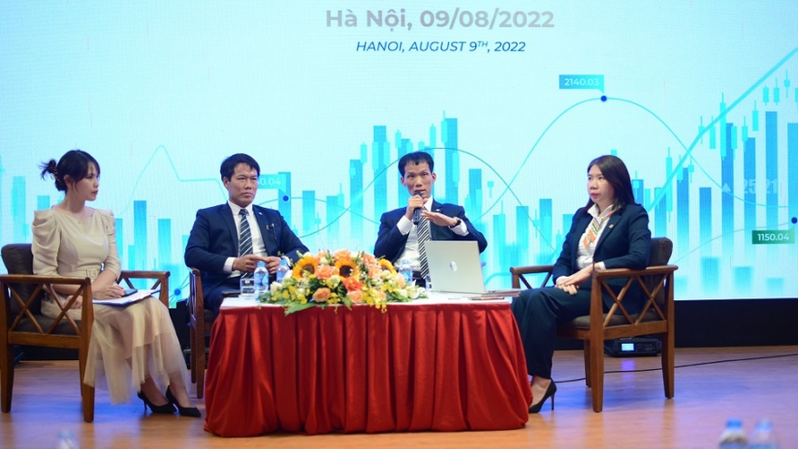 Tập đoàn CEO tham dự Hội nghị gặp gỡ nhà đầu tư