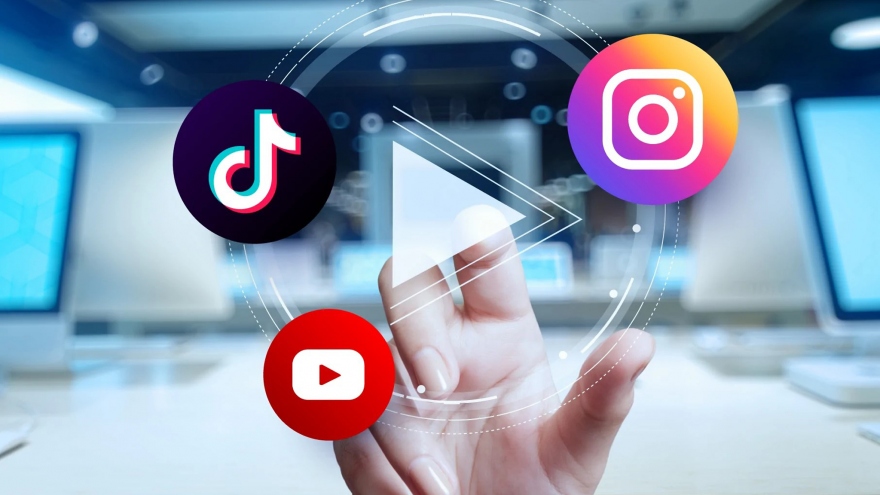 Giới trẻ ngày càng chuộng TikTok, YouTube; chán lướt Facebook và xem TV