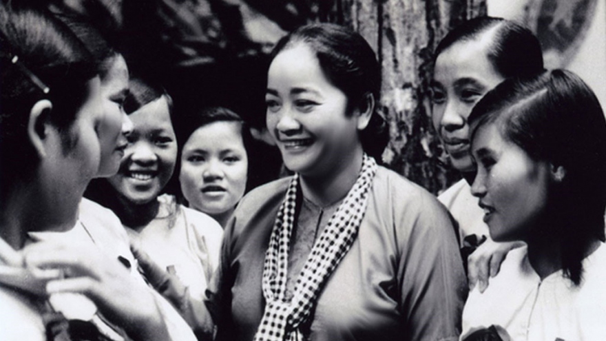Bến Tre kỉ niệm 30 năm Ngày mất nữ tướng huyền thoại Nguyễn Thị Định