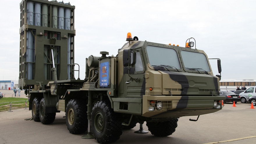 Uy lực tổ hợp tên lửa phòng không S-350 mới được triển khai tới gần Ukraine