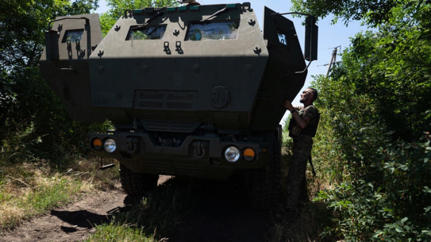 Ukraine dùng nghi binh khiến Nga tiêu hao vũ khí 
