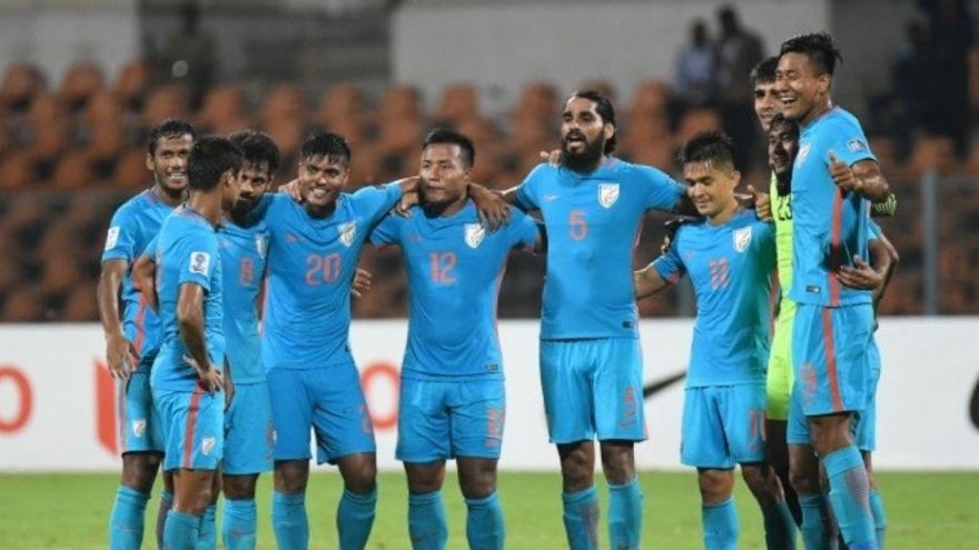 
        FIFA dỡ bỏ lệnh cấm, ĐT Ấn Độ sẽ đá giao hữu với ĐT Việt Nam
                              