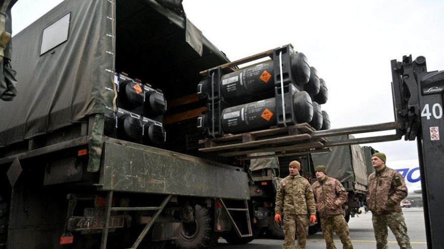 Mỹ tiếp tục viện trợ gần 3 tỷ USD vũ khí, trang bị cho Ukraine