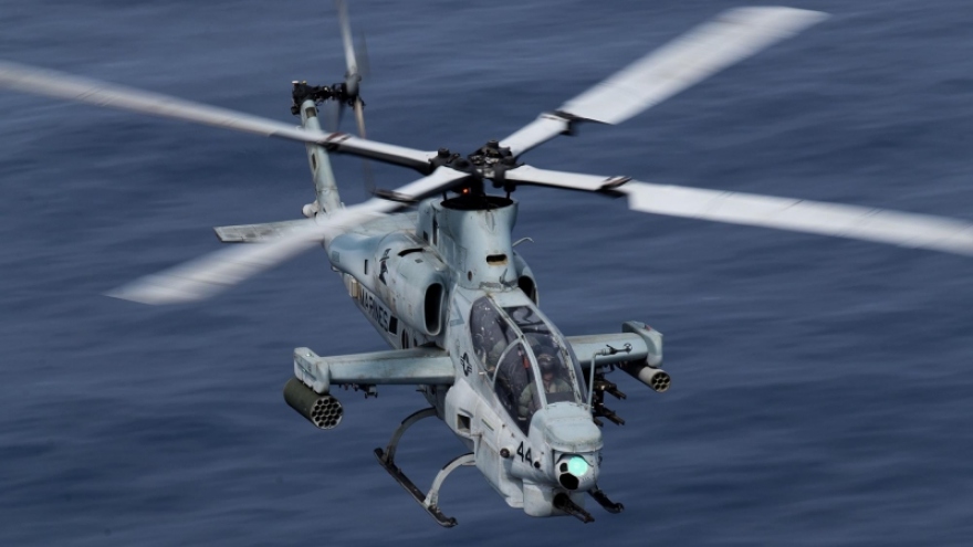 
        Mỹ tặng miễn phí 8 trực thăng cho CH Séc ngoài thỏa thuận đã ký kết
                              