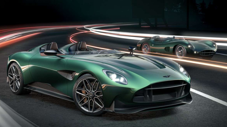 Aston Martin ra mắt siêu xe không kính chắn gió mang tên DBR22