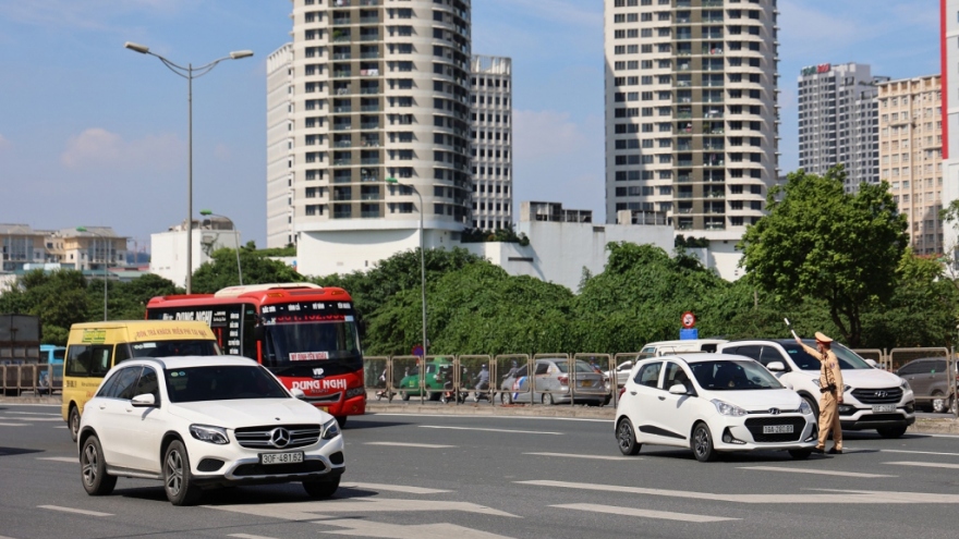 Hà Nội mạnh tay xử lý xe dù, bến cóc và xe trá hình tuyến cố định