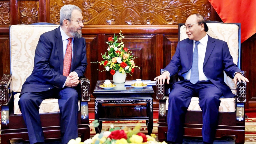 Chủ tịch nước Nguyễn Xuân Phúc tiếp cựu Thủ tướng Israel