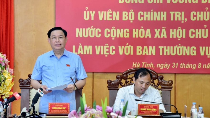 Chủ tịch Quốc hội Vương Đình Huệ làm việc với Tỉnh ủy Hà Tĩnh