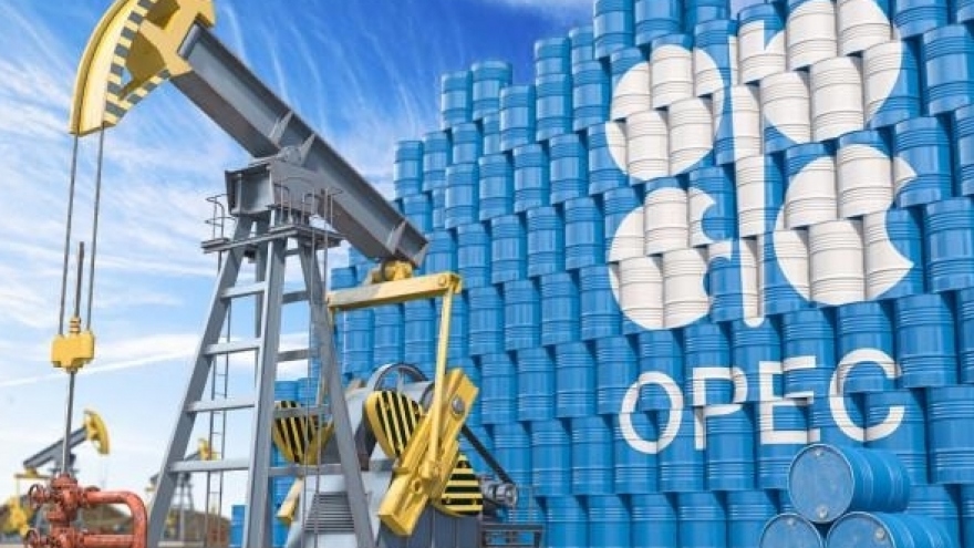 Giá dầu biến động sau quyết định tăng sản lượng của OPEC+