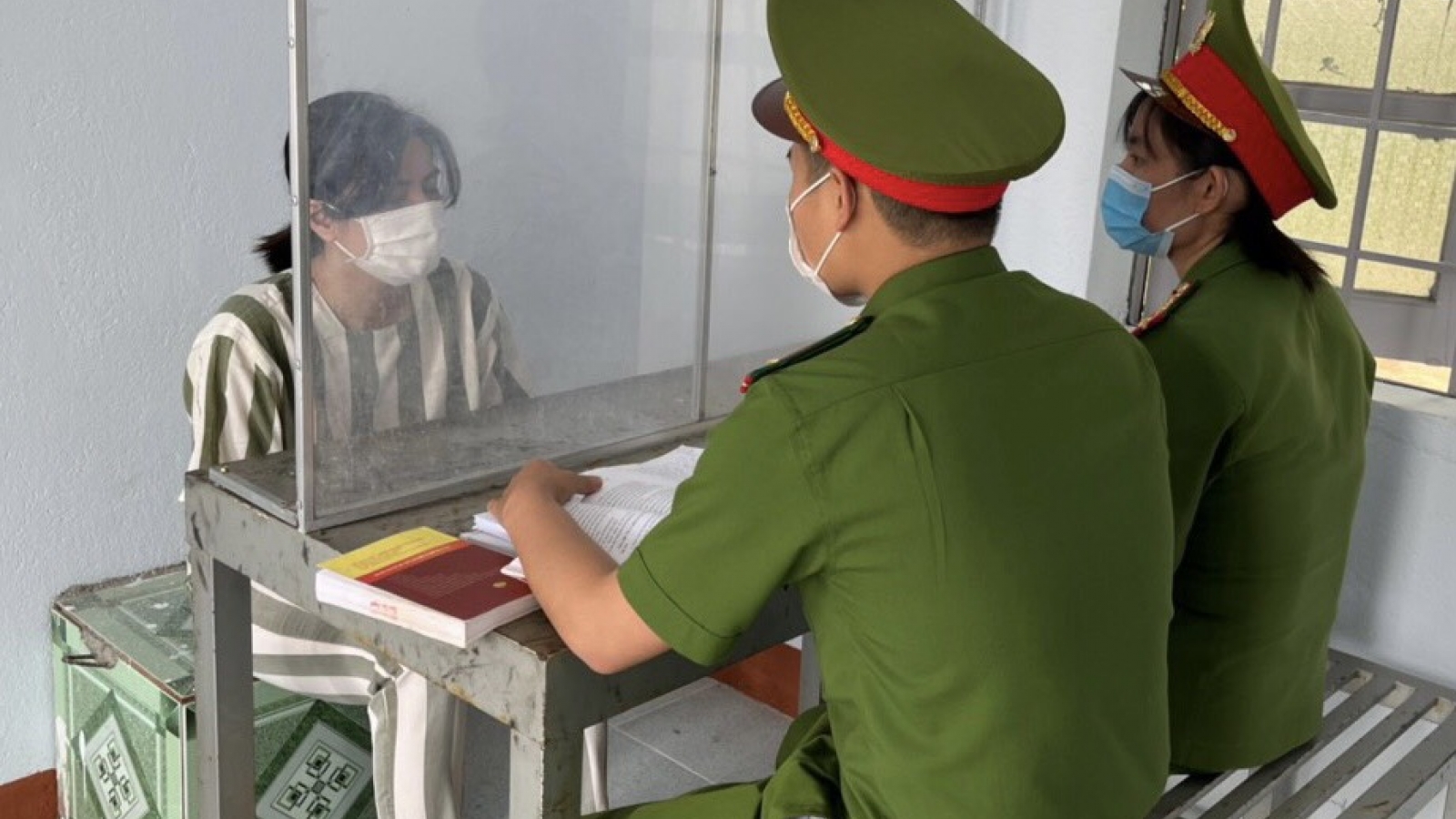 Nhóm đối tượng lừa đảo hàng loạt tiệm vàng sa lưới