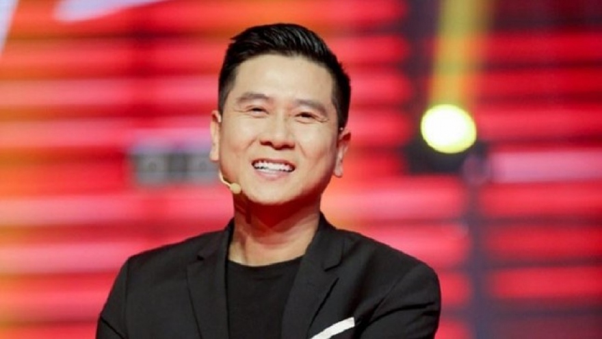 Chuyện showbiz: Nhạc sĩ Hồ Hoài Anh bị kỷ luật cảnh cáo