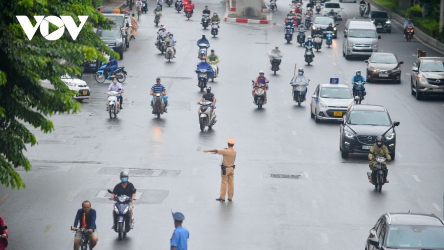Vì sao phân làn giao thông đường Nguyễn Trãi còn nhiều bất cập?